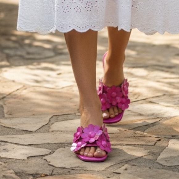 NINE WEST WN MINLEY3 Flat Slip on HOT PINK Sandals - Picture 1 of 10